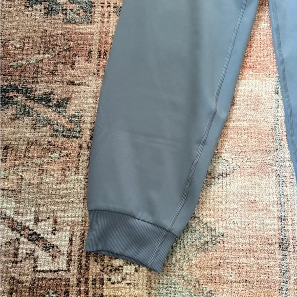 Vuori Daily Jogger Size XS Light Azure - Picture 4 of 9
